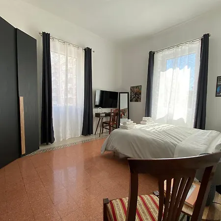 Honey's San Giovanni Lejlighed